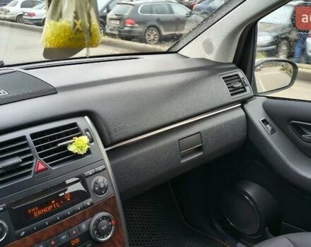 Серый Мерседес Б-класс, объемом двигателя 2 л и пробегом 289 тыс. км за 5700 $, фото 26 на Automoto.ua