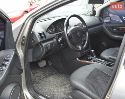 Серый Мерседес Б-класс, объемом двигателя 1.5 л и пробегом 163 тыс. км за 6800 $, фото 13 на Automoto.ua