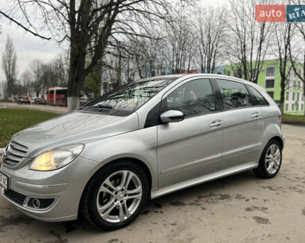 Сірий Мерседес Б-клас, об'ємом двигуна 2 л та пробігом 238 тис. км за 6700 $, фото 12 на Automoto.ua