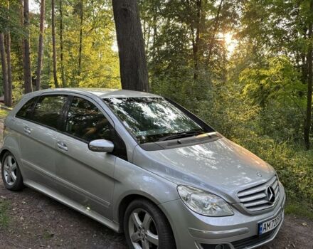 Серый Мерседес Б-класс, объемом двигателя 2 л и пробегом 350 тыс. км за 4500 $, фото 1 на Automoto.ua