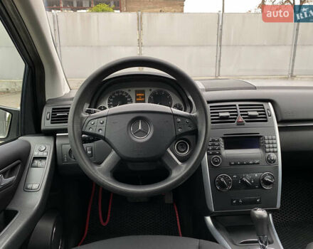 Сірий Мерседес Б-клас, об'ємом двигуна 1.5 л та пробігом 200 тис. км за 6200 $, фото 39 на Automoto.ua