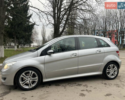 Сірий Мерседес Б-клас, об'ємом двигуна 2 л та пробігом 238 тис. км за 6700 $, фото 11 на Automoto.ua