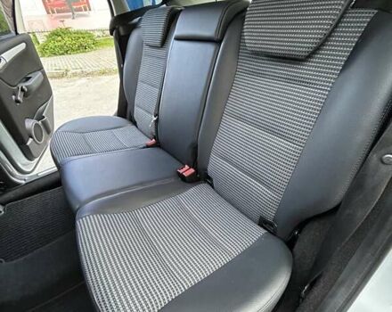 Серый Мерседес Б-класс, объемом двигателя 2.03 л и пробегом 234 тыс. км за 6550 $, фото 43 на Automoto.ua