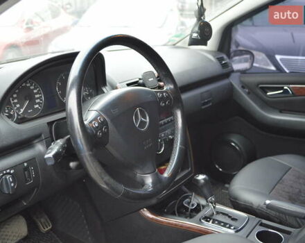 Серый Мерседес Б-класс, объемом двигателя 1.5 л и пробегом 163 тыс. км за 6800 $, фото 14 на Automoto.ua