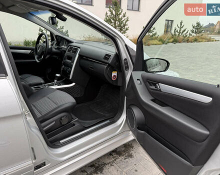 Сірий Мерседес Б-клас, об'ємом двигуна 1.7 л та пробігом 197 тис. км за 6999 $, фото 12 на Automoto.ua