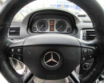 Серый Мерседес Б-класс, объемом двигателя 1.5 л и пробегом 236 тыс. км за 7500 $, фото 9 на Automoto.ua