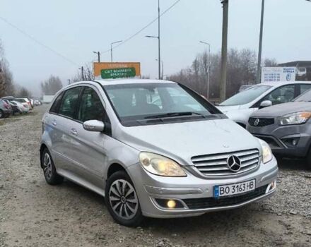 Серый Мерседес Б-класс, объемом двигателя 2 л и пробегом 289 тыс. км за 5700 $, фото 4 на Automoto.ua