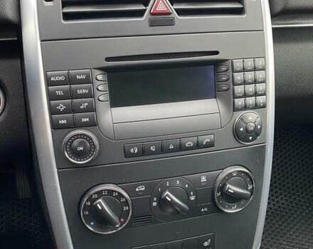 Сірий Мерседес Б-клас, об'ємом двигуна 1.5 л та пробігом 200 тис. км за 6200 $, фото 57 на Automoto.ua