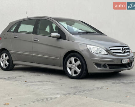 Сірий Мерседес Б-клас, об'ємом двигуна 2 л та пробігом 273 тис. км за 6900 $, фото 5 на Automoto.ua