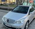Сірий Мерседес Б-клас, об'ємом двигуна 1.99 л та пробігом 306 тис. км за 6999 $, фото 1 на Automoto.ua