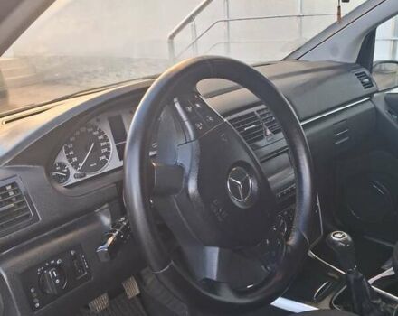 Сірий Мерседес Б-клас, об'ємом двигуна 1.7 л та пробігом 260 тис. км за 5550 $, фото 4 на Automoto.ua