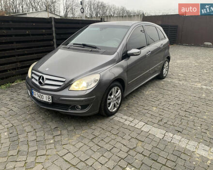 Сірий Мерседес Б-клас, об'ємом двигуна 2.03 л та пробігом 228 тис. км за 6500 $, фото 1 на Automoto.ua