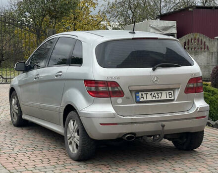 Сірий Мерседес Б-клас, об'ємом двигуна 2 л та пробігом 290 тис. км за 5800 $, фото 4 на Automoto.ua