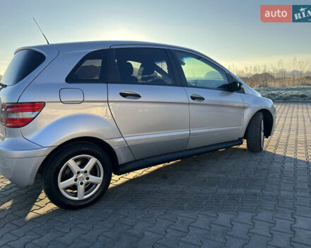 Серый Мерседес Б-класс, объемом двигателя 1.5 л и пробегом 224 тыс. км за 5999 $, фото 8 на Automoto.ua