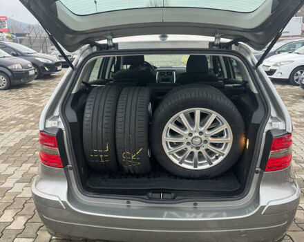 Сірий Мерседес Б-клас, об'ємом двигуна 1.5 л та пробігом 272 тис. км за 6999 $, фото 1 на Automoto.ua