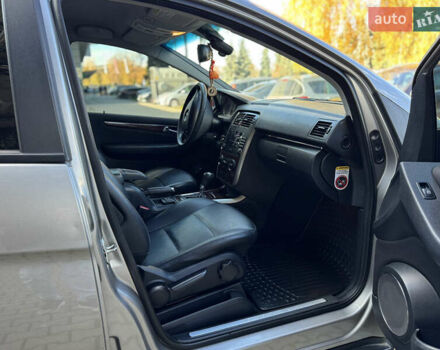 Серый Мерседес Б-класс, объемом двигателя 2 л и пробегом 267 тыс. км за 6600 $, фото 6 на Automoto.ua