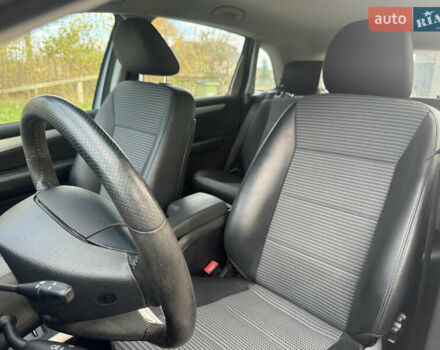 Сірий Мерседес Б-клас, об'ємом двигуна 2 л та пробігом 210 тис. км за 6200 $, фото 7 на Automoto.ua