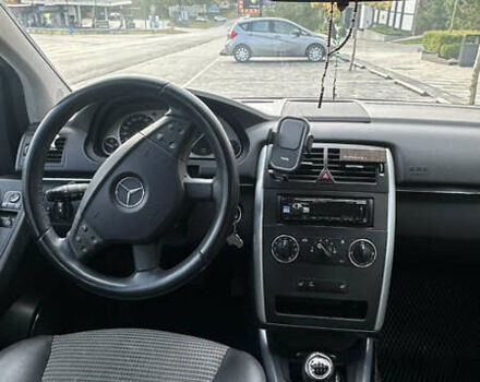 Серый Мерседес Б-класс, объемом двигателя 2 л и пробегом 273 тыс. км за 5500 $, фото 11 на Automoto.ua