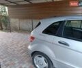 Серый Мерседес Б-класс, объемом двигателя 1.5 л и пробегом 239 тыс. км за 5800 $, фото 2 на Automoto.ua
