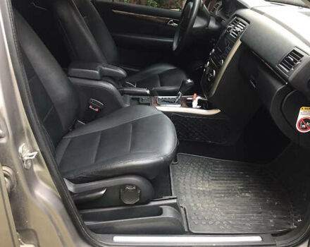 Серый Мерседес Б-класс, объемом двигателя 2 л и пробегом 261 тыс. км за 6200 $, фото 5 на Automoto.ua