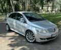 Сірий Мерседес Б-клас, об'ємом двигуна 2 л та пробігом 350 тис. км за 5499 $, фото 1 на Automoto.ua