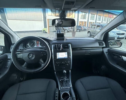 Сірий Мерседес Б-клас, об'ємом двигуна 2.04 л та пробігом 262 тис. км за 6500 $, фото 11 на Automoto.ua