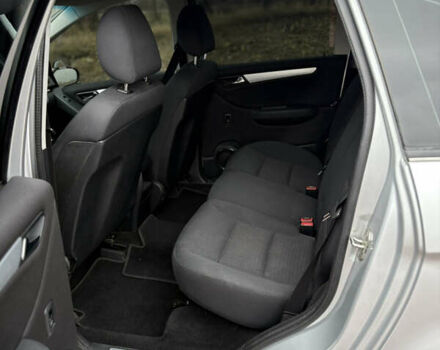 Сірий Мерседес Б-клас, об'ємом двигуна 1.7 л та пробігом 271 тис. км за 5800 $, фото 6 на Automoto.ua