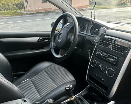 Серый Мерседес Б-класс, объемом двигателя 2 л и пробегом 273 тыс. км за 5500 $, фото 12 на Automoto.ua