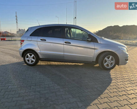 Серый Мерседес Б-класс, объемом двигателя 1.5 л и пробегом 224 тыс. км за 5999 $, фото 9 на Automoto.ua