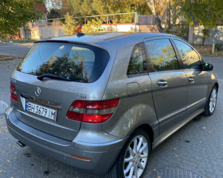 Серый Мерседес Б-класс, объемом двигателя 1.99 л и пробегом 197 тыс. км за 6500 $, фото 4 на Automoto.ua