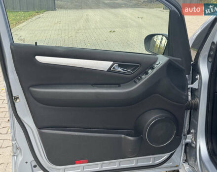 Сірий Мерседес Б-клас, об'ємом двигуна 2 л та пробігом 210 тис. км за 6200 $, фото 13 на Automoto.ua