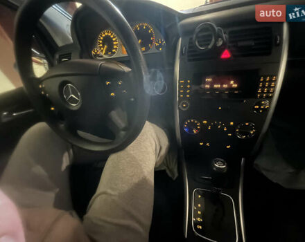 Серый Мерседес Б-класс, объемом двигателя 1.5 л и пробегом 224 тыс. км за 5999 $, фото 46 на Automoto.ua