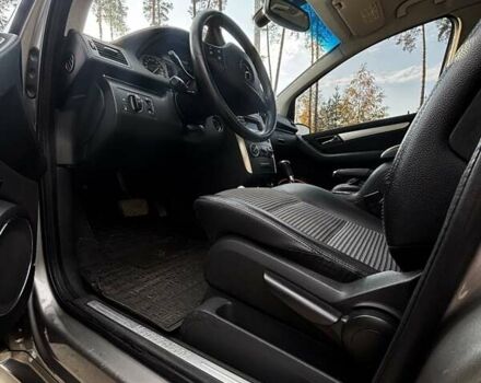 Серый Мерседес Б-класс, объемом двигателя 1.99 л и пробегом 193 тыс. км за 7500 $, фото 13 на Automoto.ua