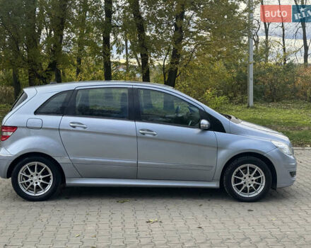 Сірий Мерседес Б-клас, об'ємом двигуна 2 л та пробігом 210 тис. км за 6200 $, фото 2 на Automoto.ua