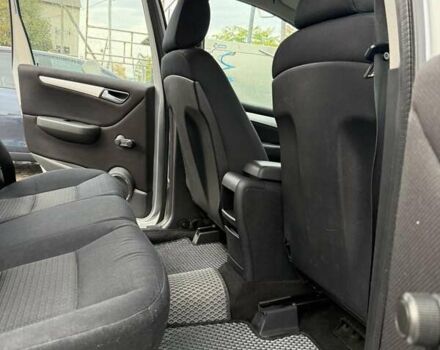 Серый Мерседес Б-класс, объемом двигателя 1.99 л и пробегом 247 тыс. км за 6500 $, фото 6 на Automoto.ua