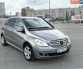 Сірий Мерседес Б-клас, об'ємом двигуна 2 л та пробігом 264 тис. км за 6900 $, фото 2 на Automoto.ua