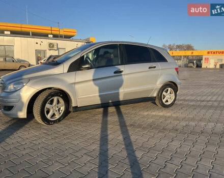 Серый Мерседес Б-класс, объемом двигателя 1.5 л и пробегом 224 тыс. км за 5999 $, фото 3 на Automoto.ua