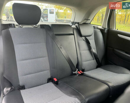 Сірий Мерседес Б-клас, об'ємом двигуна 2 л та пробігом 210 тис. км за 6200 $, фото 3 на Automoto.ua