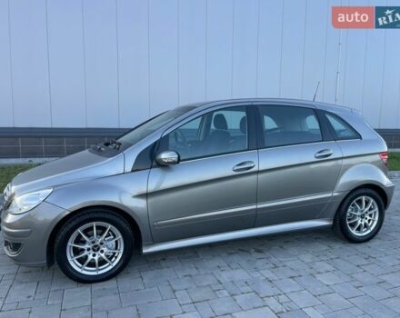 Серый Мерседес Б-класс, объемом двигателя 1.7 л и пробегом 235 тыс. км за 6950 $, фото 30 на Automoto.ua