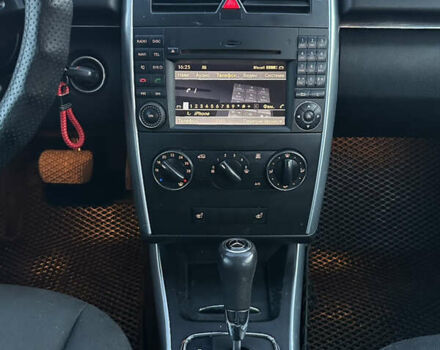 Серый Мерседес Б-класс, объемом двигателя 1.7 л и пробегом 237 тыс. км за 6999 $, фото 29 на Automoto.ua