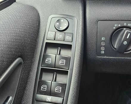 Сірий Мерседес Б-клас, об'ємом двигуна 2 л та пробігом 259 тис. км за 6650 $, фото 12 на Automoto.ua