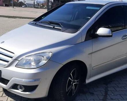 Сірий Мерседес Б-клас, об'ємом двигуна 1.99 л та пробігом 208 тис. км за 7600 $, фото 1 на Automoto.ua