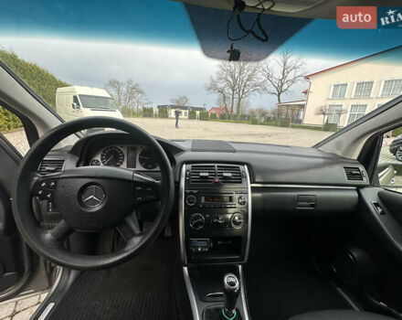 Сірий Мерседес Б-клас, об'ємом двигуна 1.99 л та пробігом 265 тис. км за 5700 $, фото 15 на Automoto.ua