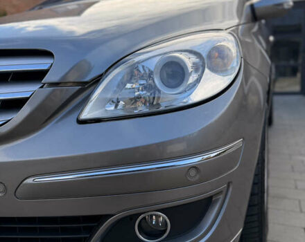 Серый Мерседес Б-класс, объемом двигателя 1.99 л и пробегом 288 тыс. км за 7000 $, фото 10 на Automoto.ua