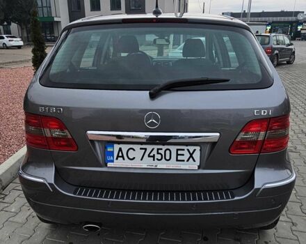 Сірий Мерседес Б-клас, об'ємом двигуна 2 л та пробігом 259 тис. км за 6650 $, фото 5 на Automoto.ua