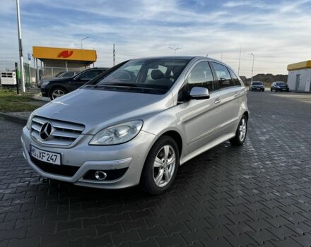 Серый Мерседес Б-класс, объемом двигателя 1.7 л и пробегом 217 тыс. км за 7900 $, фото 1 на Automoto.ua