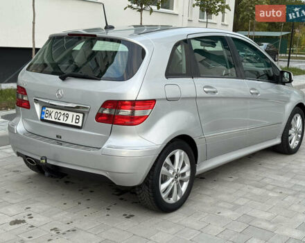 Сірий Мерседес Б-клас, об'ємом двигуна 1.7 л та пробігом 172 тис. км за 7999 $, фото 4 на Automoto.ua