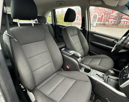 Серый Мерседес Б-класс, объемом двигателя 1.7 л и пробегом 237 тыс. км за 6600 $, фото 25 на Automoto.ua