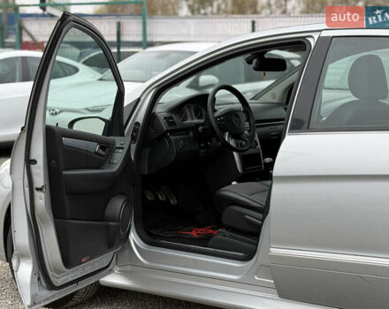 Сірий Мерседес Б-клас, об'ємом двигуна 2 л та пробігом 253 тис. км за 6900 $, фото 23 на Automoto.ua