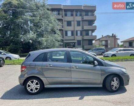 Серый Мерседес Б-класс, объемом двигателя 1.9 л и пробегом 240 тыс. км за 5800 $, фото 1 на Automoto.ua